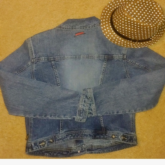 Light blue denim jack! - Picture 3 of 6